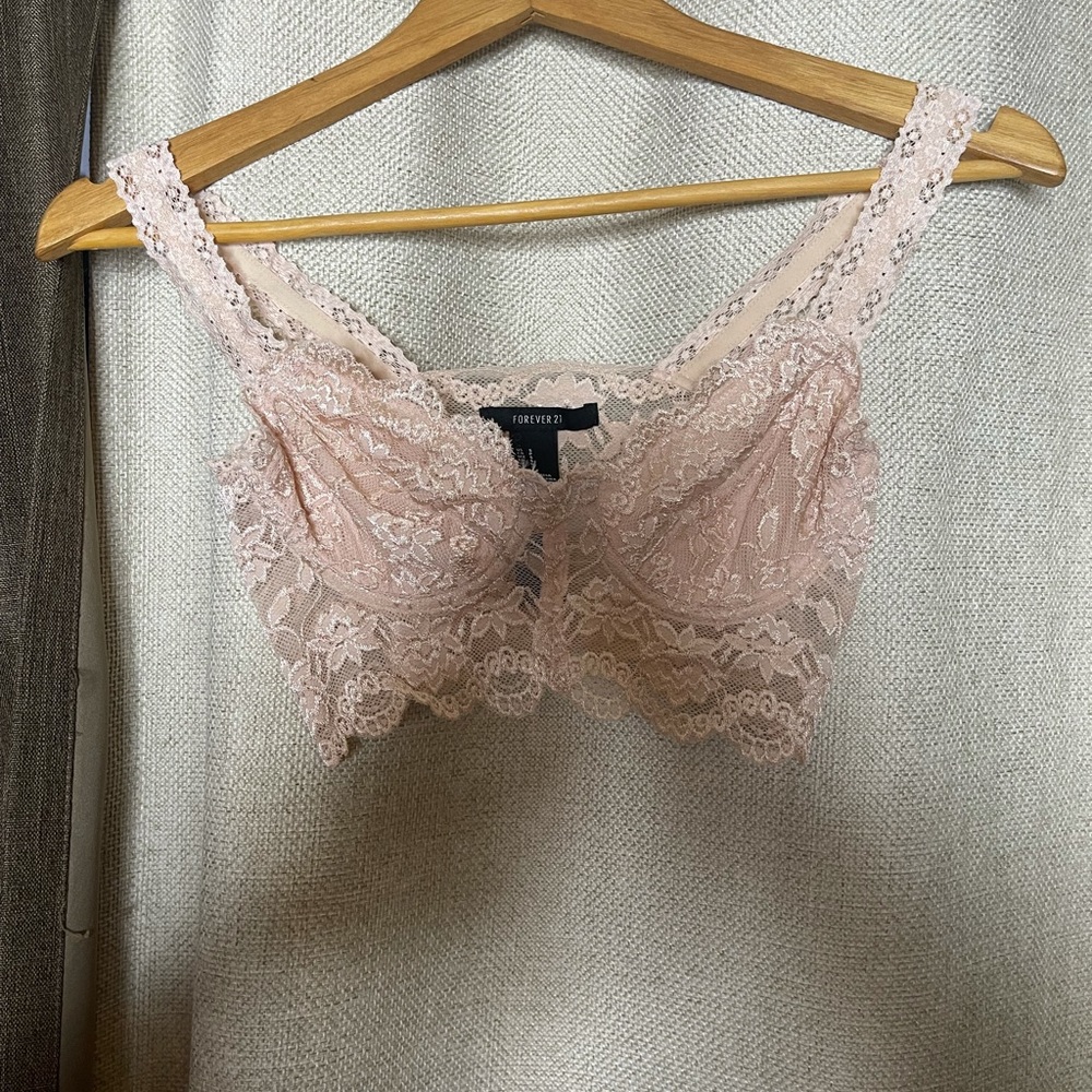 Forever 21 baby pink lace top only used once
